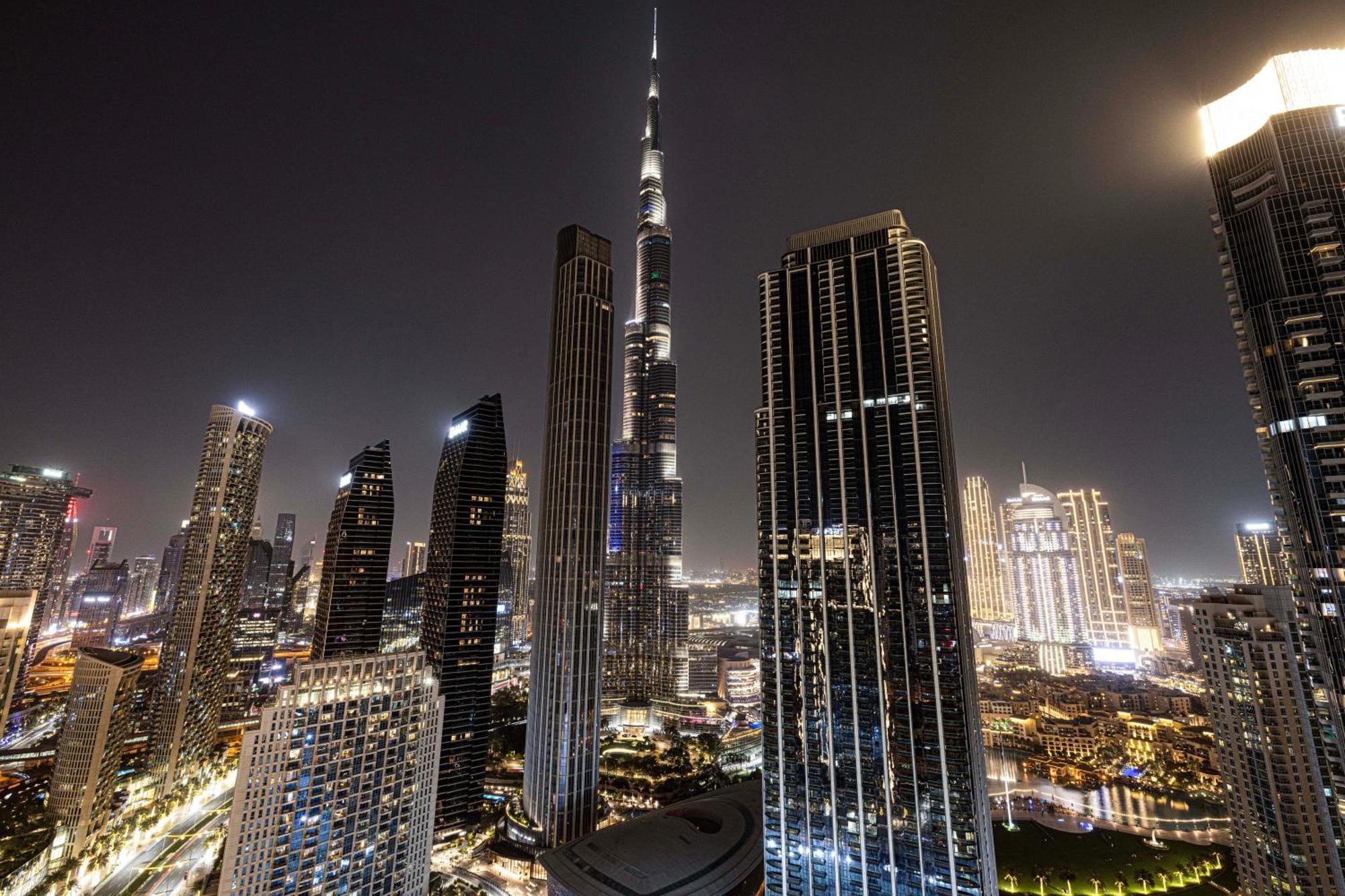 Burj Crown - Spectacular Boulevard View, Opposite Mall *